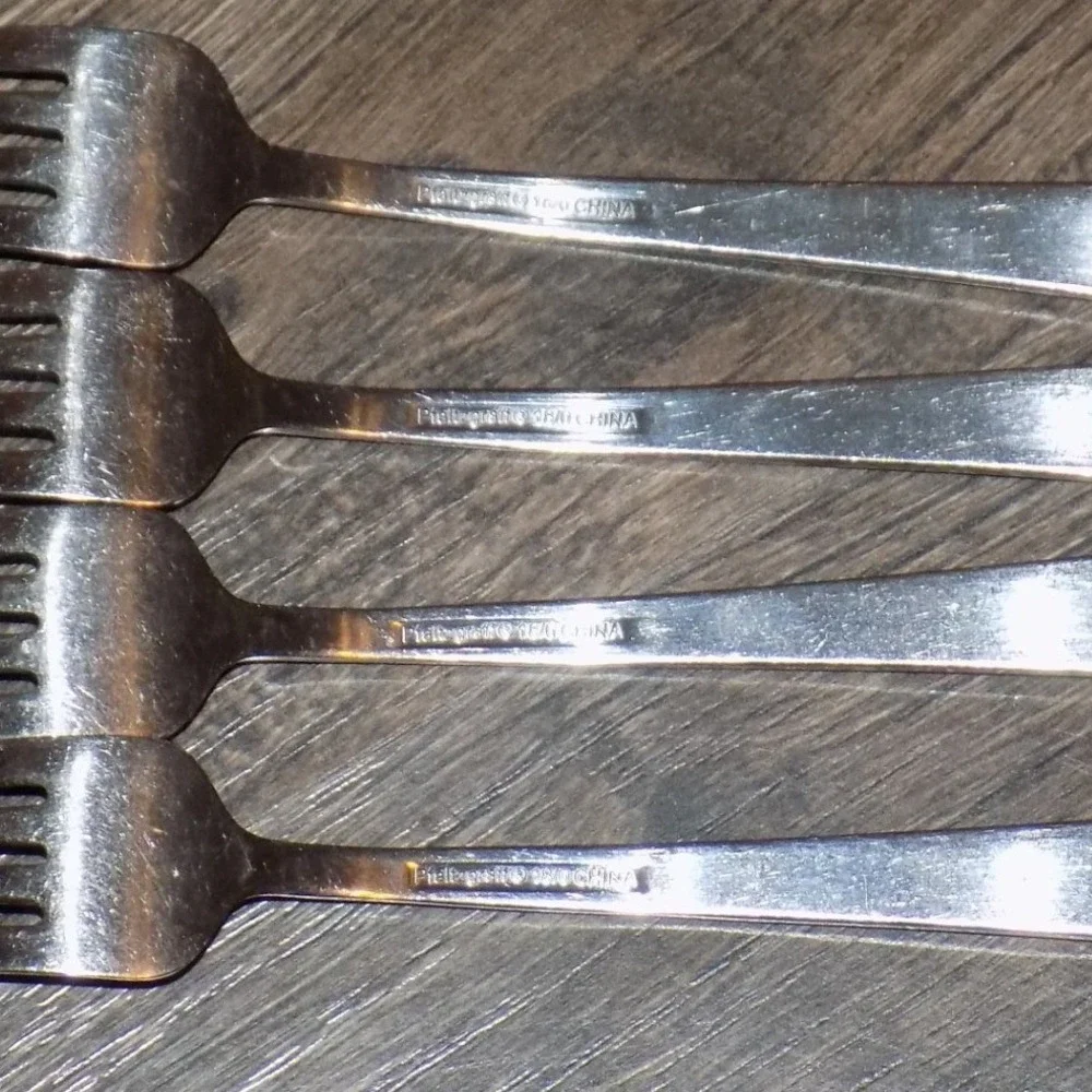 Pfaltzgraff Dinner Forks Set of 4 Stainless Steel Tapered Handle